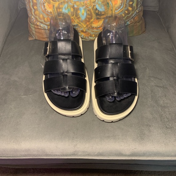 MIA Black Slide Sandals - Picture 2 of 8